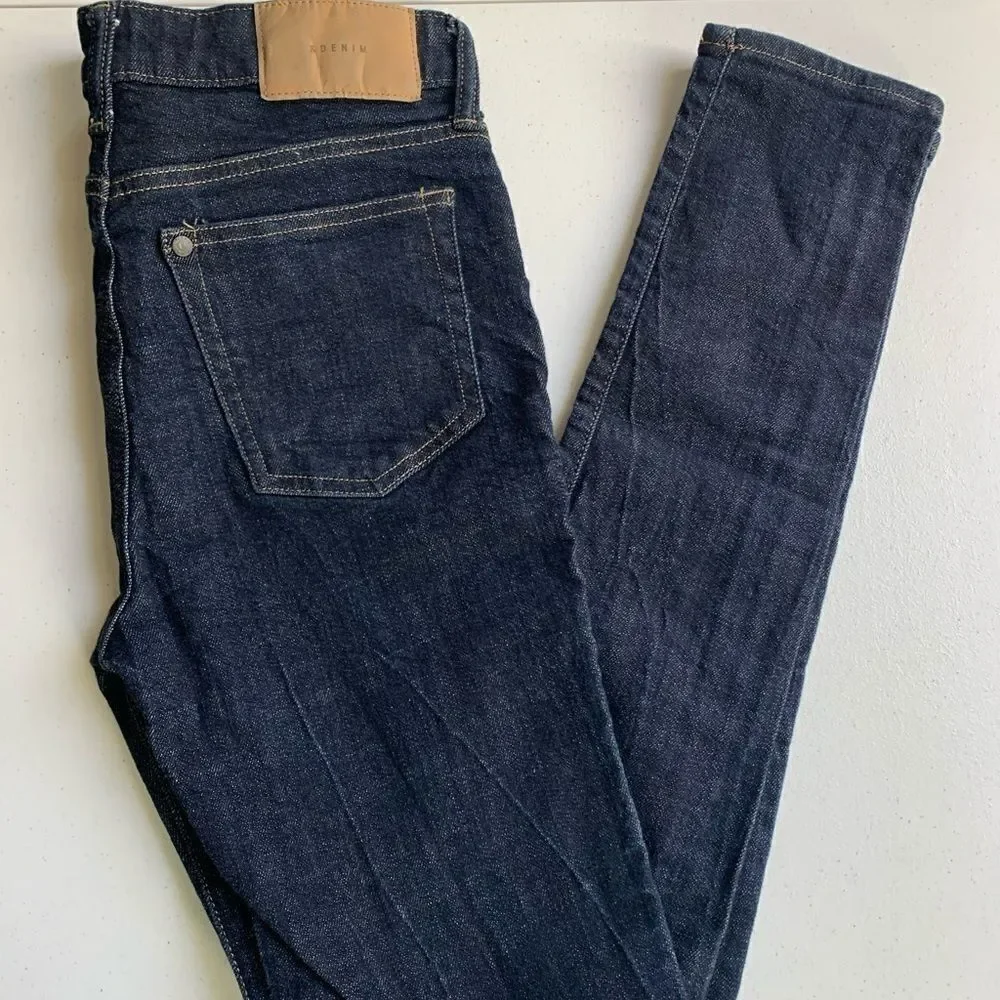 H&M Jeans  - Picture 2 of 9